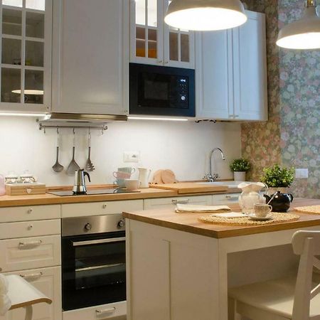 Flowers Apartment Joivy 25 Como Bagian luar foto