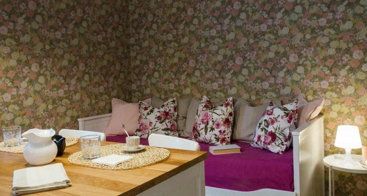 Flowers Apartment Joivy 25 Como Bagian luar foto