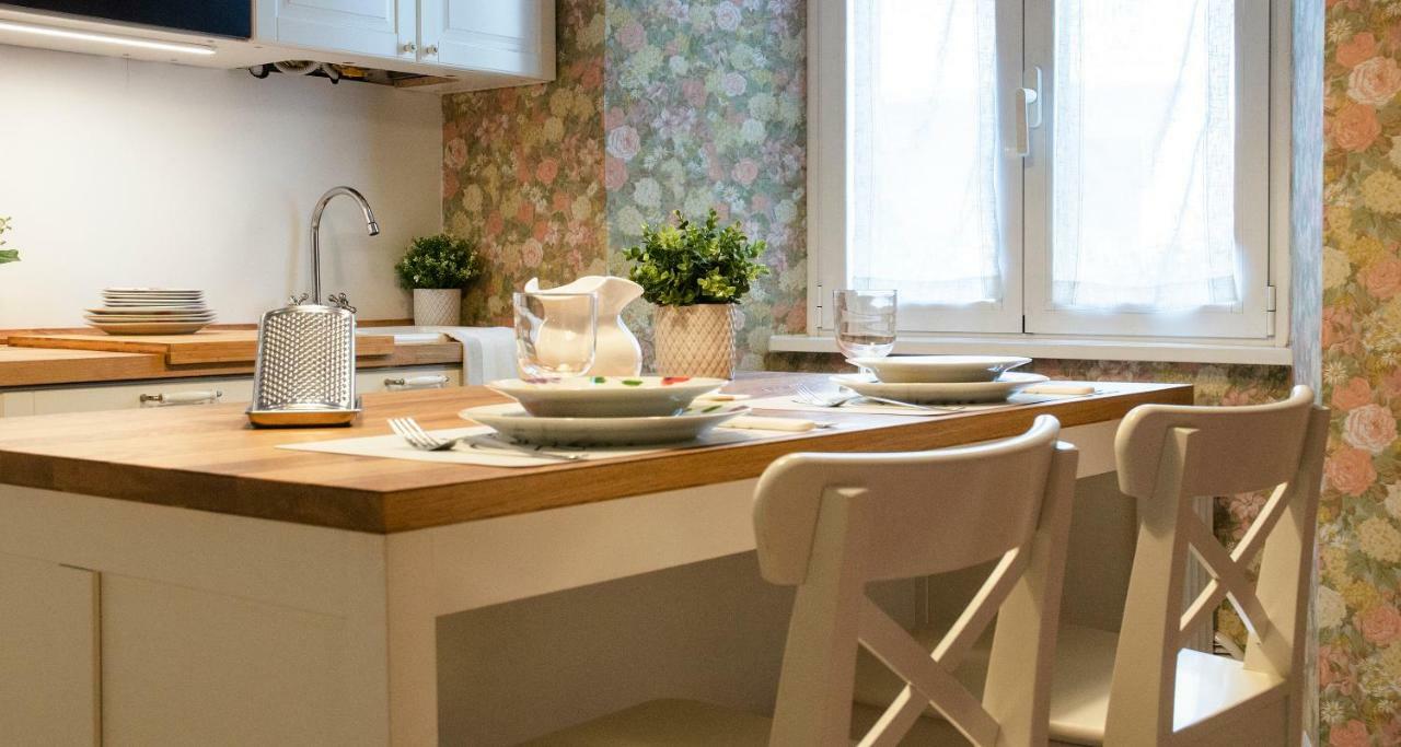 Flowers Apartment Joivy 25 Como Bagian luar foto