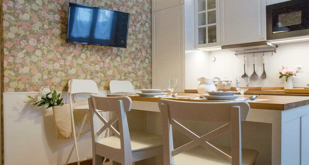 Flowers Apartment Joivy 25 Como Bagian luar foto
