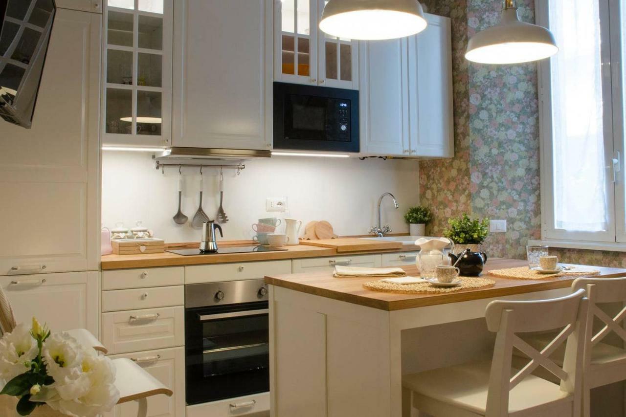Flowers Apartment Joivy 25 Como Bagian luar foto